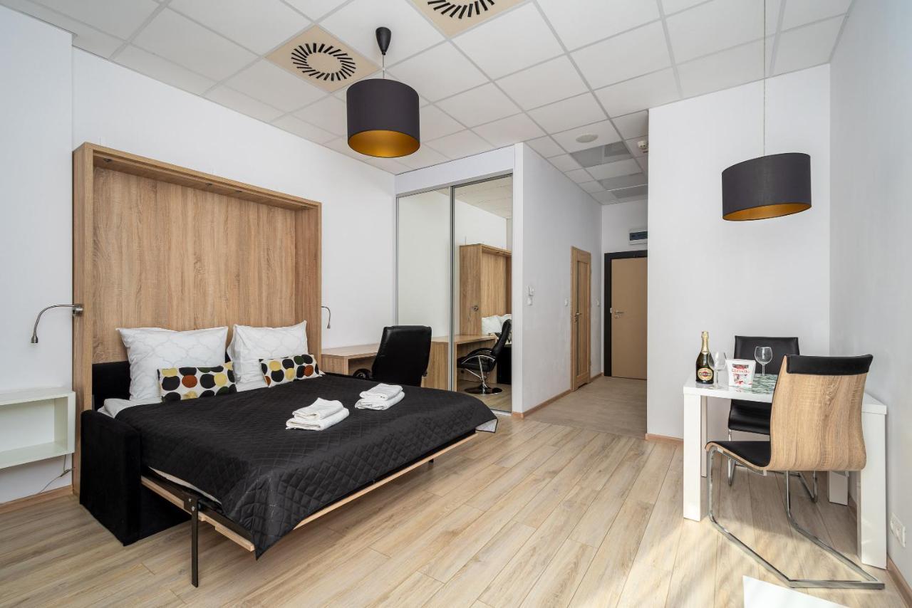 Varsovla Apartments エクステリア 写真